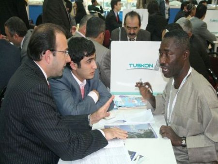 Esidef'li İşadamlarının Dünya Ticaret Zirvesi'ndeki Hedefi: 5 Bin İş Görüşmesi, 500 Milyon Dolarlık Ticaret