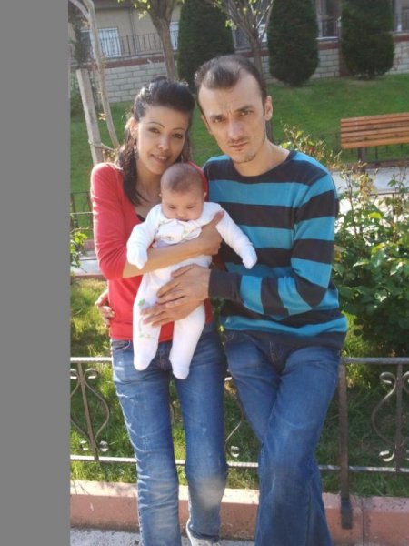 Eşine sinirlenen anne, cinnet getirip bebeğini öldürdü