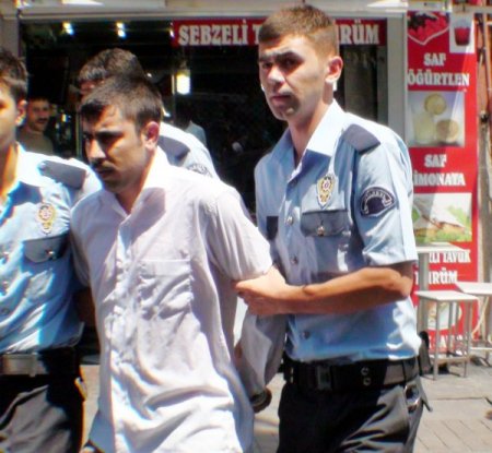 Eşini Öldüren Kocanın 5 Suç Kaydı Çıktı