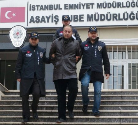 Eşini öldürmekten aranan koca yakalandı