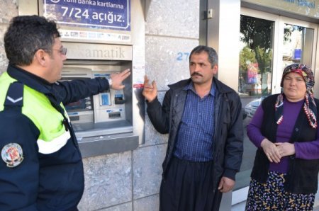 Eşinin dikkati sayesinde dolandırılmaktan kurtuldu