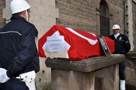 Eski Adalet Partili Balıkesir Milletvekili Kaya Bulut Toprağa Verildi