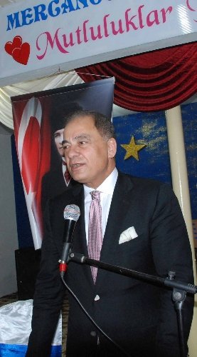 Eski Bakan Dönen: Birlik ve beraberlikten ödün vermeyin