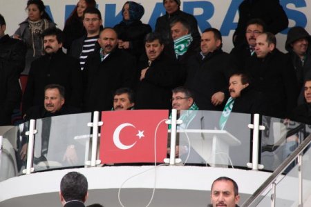 Eski Bakan Şahin'in de izlediği maçta Polatlı Bugsaş, Ünyespor'i mağlup etti