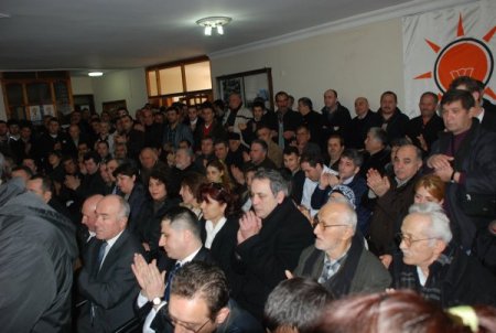Eski Başhekim Erdem, Ak Parti'den Aday Adaylığı Başvurusu Yaptı