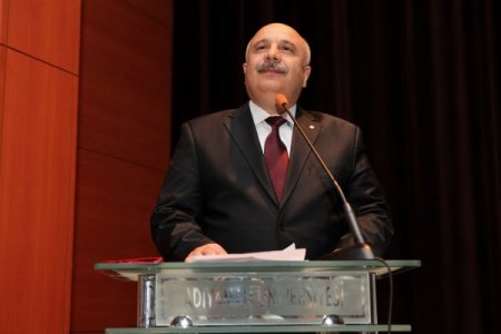 Eski başkanlar, üniversiteleşme sürecinde yerel yönetimlerin rolünü anlattı