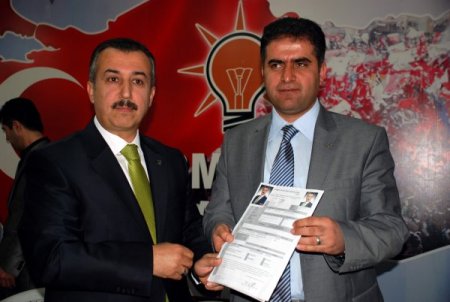 Eski İl Başkanı Güleş, Aday Adaylığı Müracaatında Bulundu