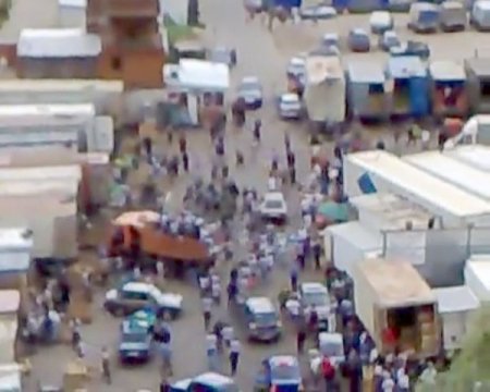 Eski Komandolardan Pazar Esnafına Irkçı Saldırı