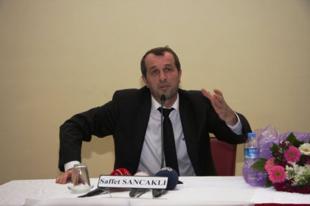 Eski milli futbolcu Saffet Sancaklı: Spor bakanı olmak istiyorum