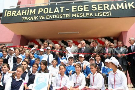 Eski Ulaştırma Bakanı Yıldırım, Polat Holding'in Yaptırdığı Meslek Lisesini Açtı