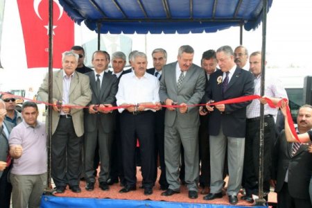 Eski Ulaştırma Bakanı Yıldırım Kemalpaşa - Torbalı Bölünmüş Yolu Hizmete Açtı