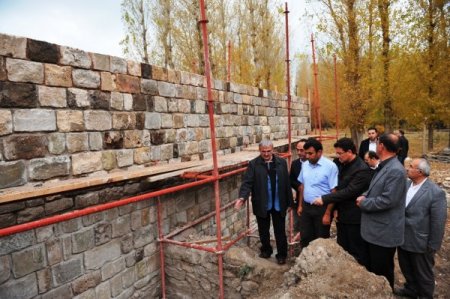 Eski Van'ın tarihi yapıları bir bir restore ediliyor