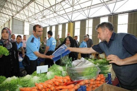 Eskişehir pazarlarında tek tip kıyafet dönemi