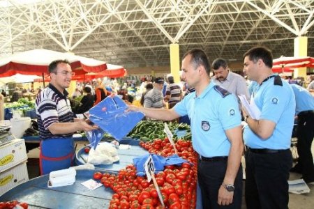 Eskişehir pazarlarında tek tip kıyafet dönemi