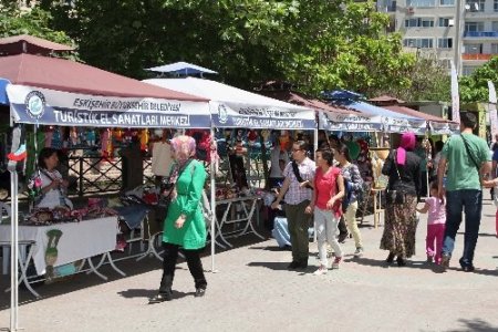 Eskişehir Sokak Festivali ile şenlendi