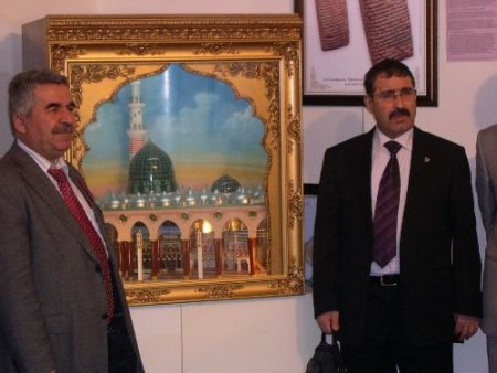 Eskişehir'de, Kutsal Emanetler Fotoğraf Sergisi Açıldı