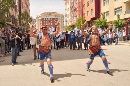 Eskişehir’de 1 Mayıs Zeybeklerle Kutlanıyor