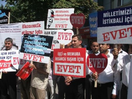 Eskişehir'de 72 Stk'dan Referanduma 'evet' Çağrısı