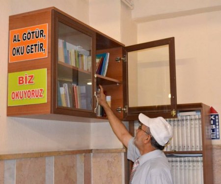 Eskişehir'de 'Her Camiye Bir Kitaplık’ projesi tuttu