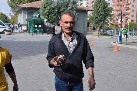 Eskişehir'de kurban kestirmekte, servisle eve taşınması da ücretsiz