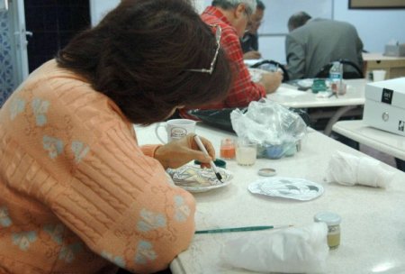 Eskişehir'de unutulmaya yüz tutan çinicilik yeniden hayat buluyor