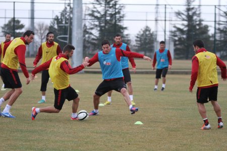 Eskişehirspor, Elazığspor maçına kilitlendi