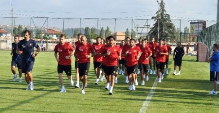 Eskişehirspor, sezonun ilk antrenmanını yaptı