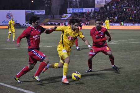 Eskişehirspor: 0 – Mersin İdmanyurdu: 0 ( ilk yarı)