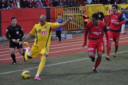 Eskişehirspor: 0 – Mersin İdmanyurdu: 0 ( ilk yarı)