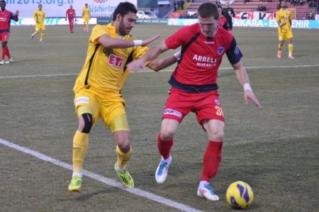 Eskişehirspor: 0 – Mersin İdmanyurdu: 0 ( ilk yarı)