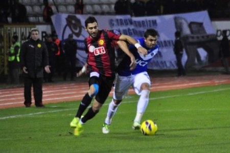 Eskişehirspor: 1 - Kasımpaşa: 0 (İlk yarı)