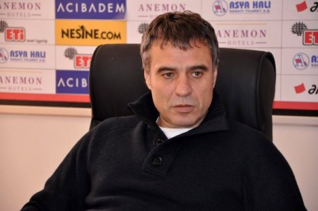 Eskişehirspor Teknik Direktörü Yanal: Futbolu bilen bir taraftara sahibiz