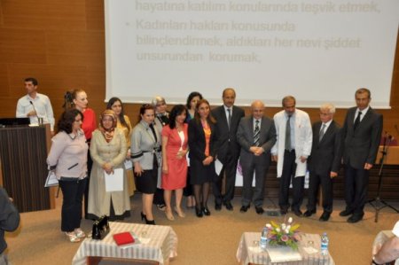 "Eşler Arası Birliktelik Sevgi Ve Saygıdan Geçer"