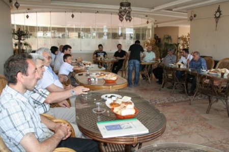 Esnaf, Vakıf Çalışmaları Hakkında Bilgilendirildi