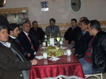 Esnaf Ve Sanatkârlar Odası Başkan Adayı Topaktaş, Üyelerle Yemekte Buluştu