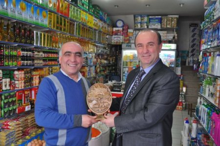 Esnafa ‘İstiklâl Madalyası’ hediyesi