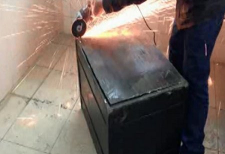 Esrara çelik kasalı sevkıyat polise takıldı!