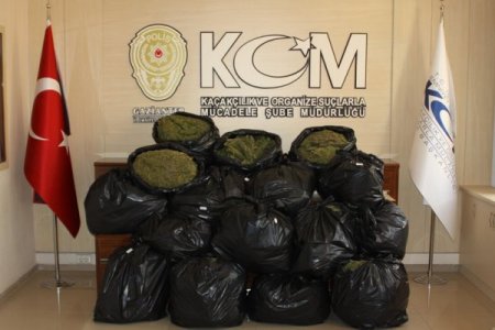 Eşya kamyonundan 105 kilogram esrar çıktı