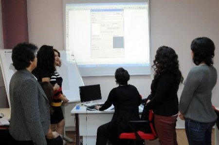 Etimesgutlu kadınlar belediyenin kurslaıyla meslek sahibi oluyor