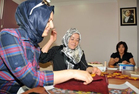 Etimesgut'ta gelişim ve beceri edindirme kursları başladı
