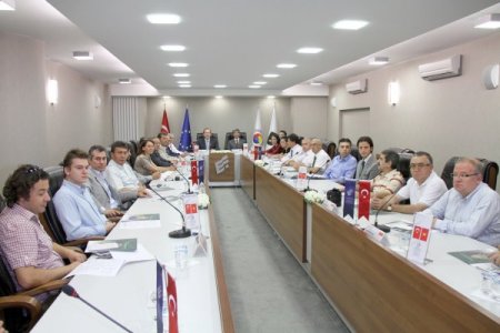 Eto, Vietnam'la Olan İşbirliğini Tazeledi