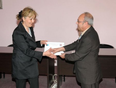 Ev Hanımları Girişimcilik Sertifikalarını Aldı