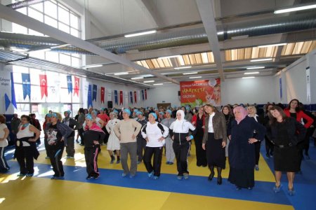Ev hanımlarına, spor yapma alışkanlığı kazandırılacak
