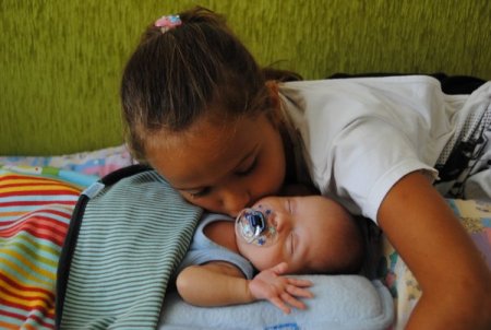 Ev İçinde Yapılan Gürültü Bebeklerin Uyku Düzenini Bozuyor