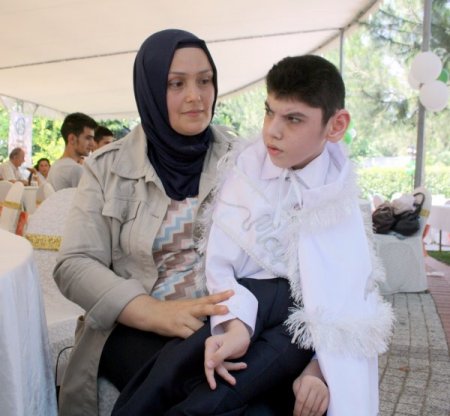 Evde Sağlık Hizmetleri, Yatağa Mahkum Çocukları Sünnet Ettirdi