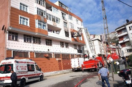Evde yalnız bırakılan çocuklar yangın çıkardı