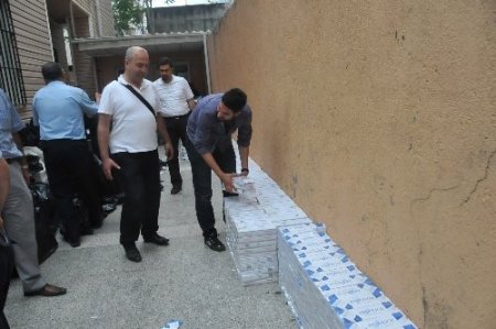 Evden 40 bin paket kaçak sigara çıktı