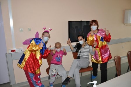 Everest, lösemili çocukları gülümsetti