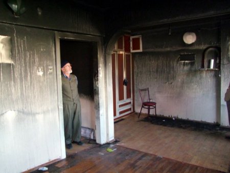 Evi yanan şehit ailesinin elinden Kimse Yok Mu tuttu