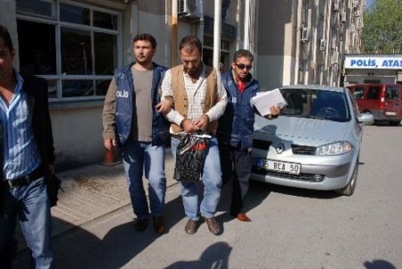 Evinde Öldürülen Felçli Kadının Katil Zanlıları Kiracısı Ve Arkadaşları Çıktı